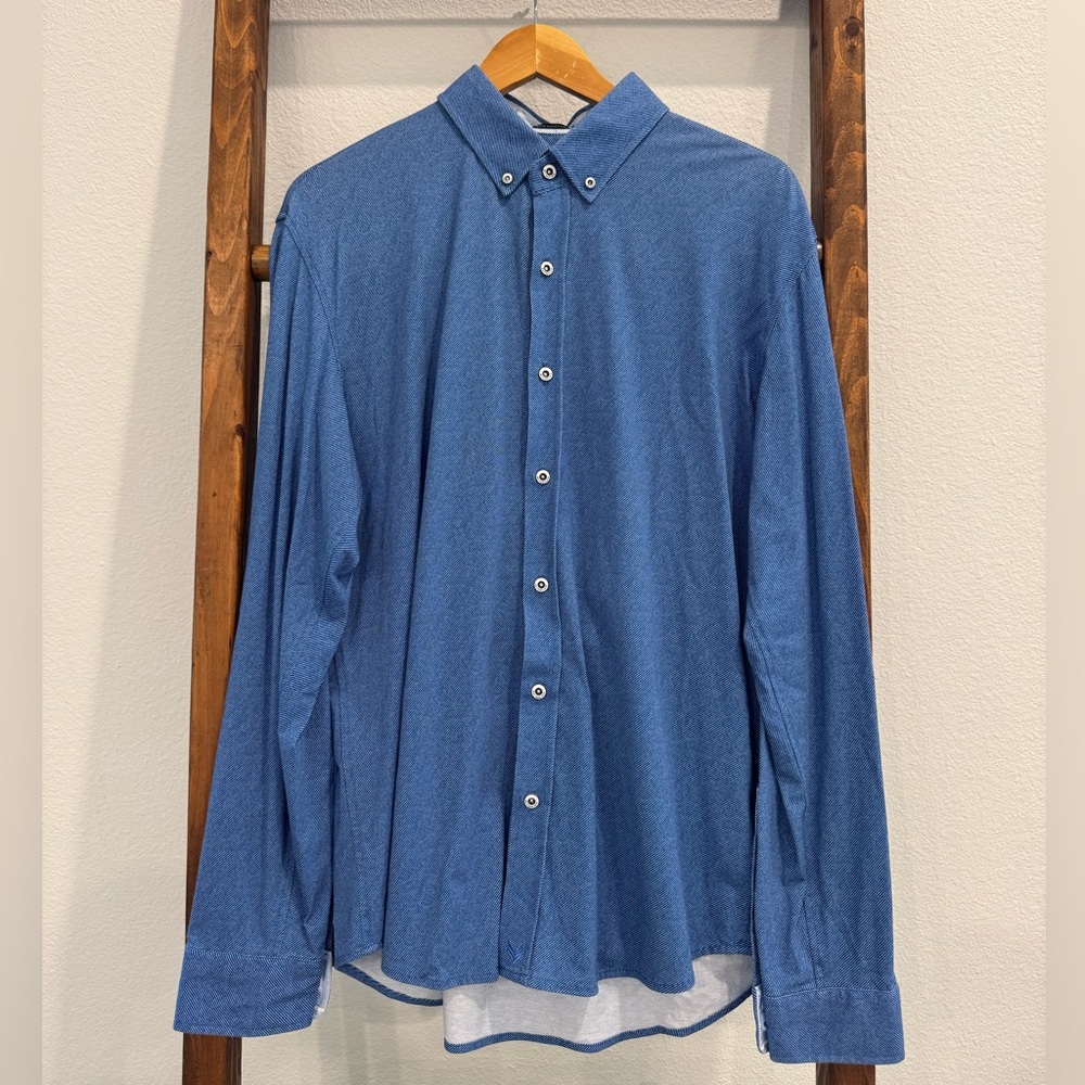 Men's Button-Down Casual Shirt in Blue